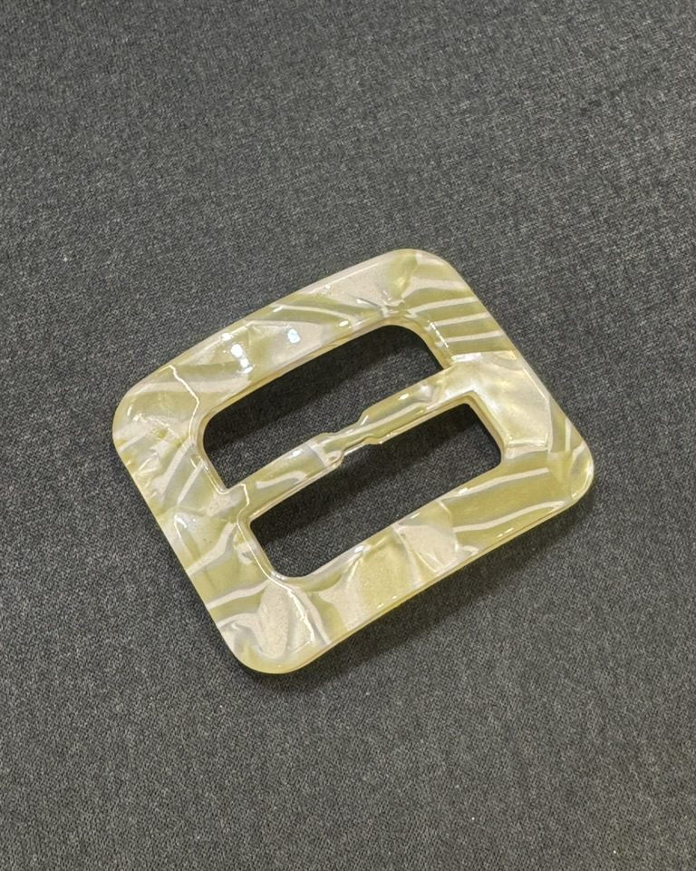 Buckle Tudung