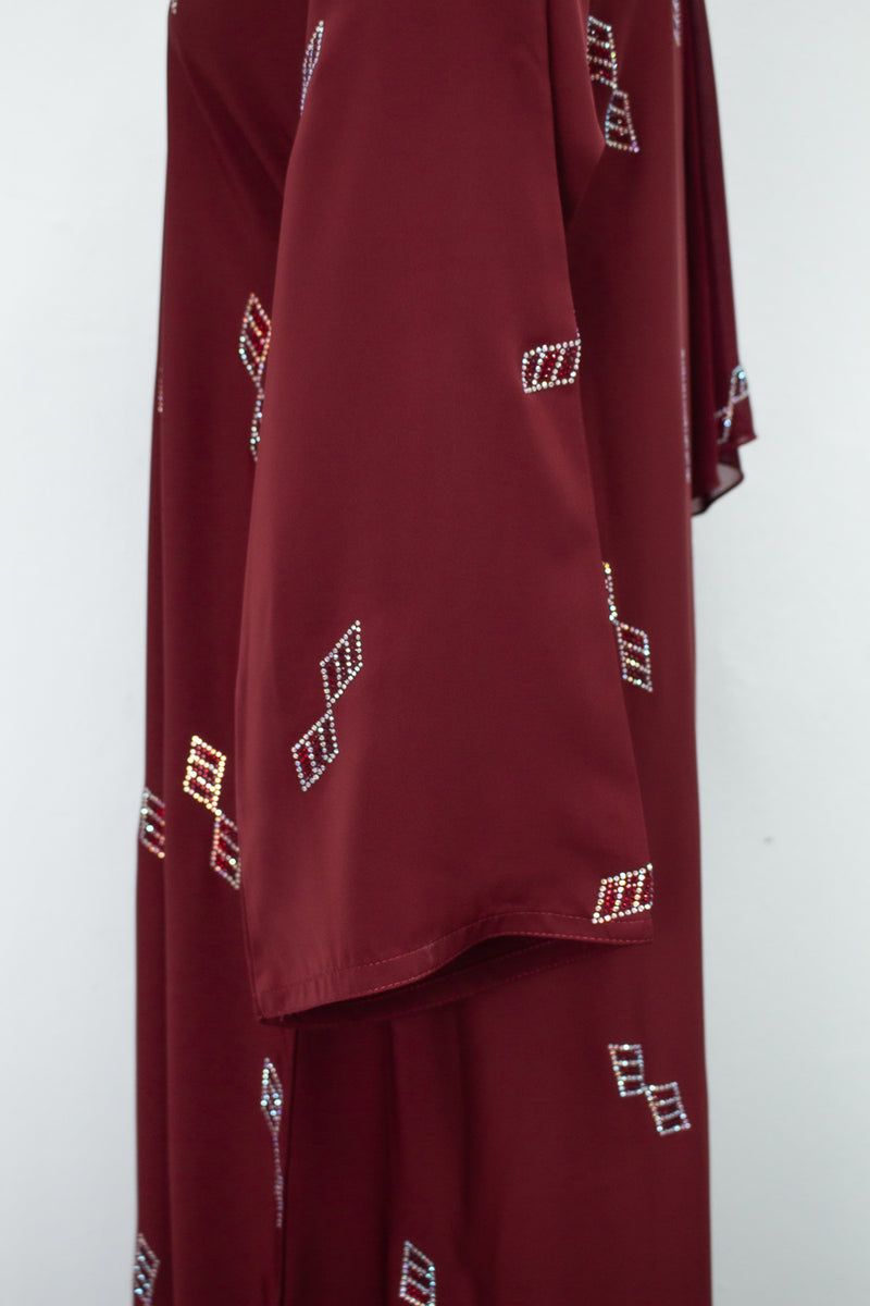 Geenani Diamond, Maroon