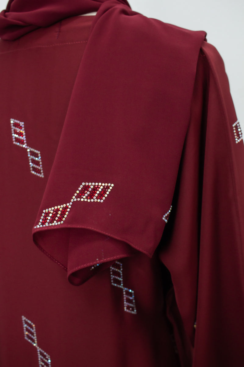 Geenani Diamond, Maroon