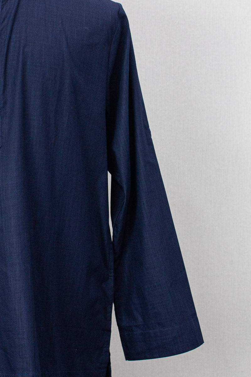 Riyaz Kurta Men in Navy Blue