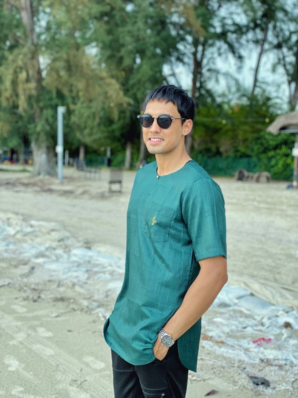 Razaq Kurta- Emerald Green